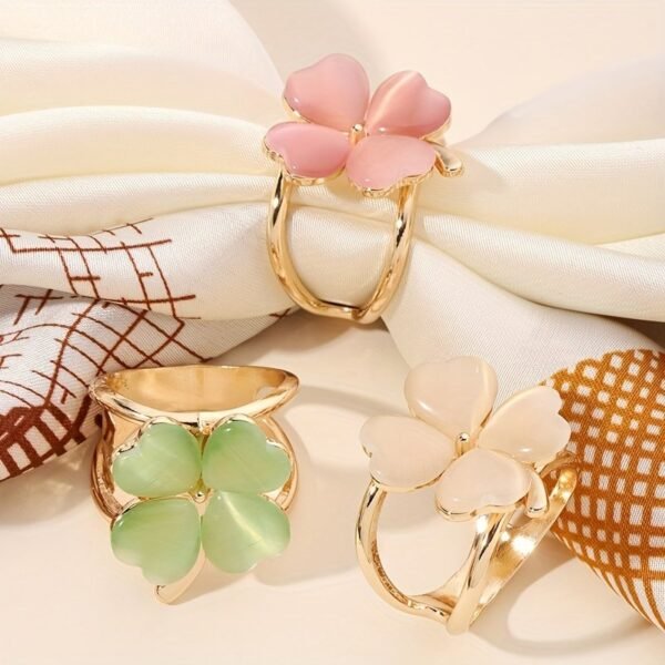 36936103-f5d3-4a0f-bcd8-1ff3e2f08c13.jpg 3-Piece Cat Eye Clover Hijab Buckle Set