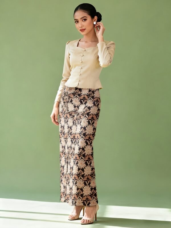 f7ddea39-19fc-4627-be22-802e6d29d680.jpg Floral Batik Mermaid Maxi Skirt