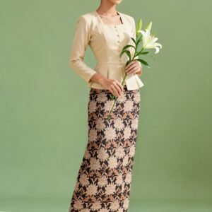 fc898017-6904-429e-ba7b-d82aae1733bf.jpg Floral Batik Mermaid Maxi Skirt