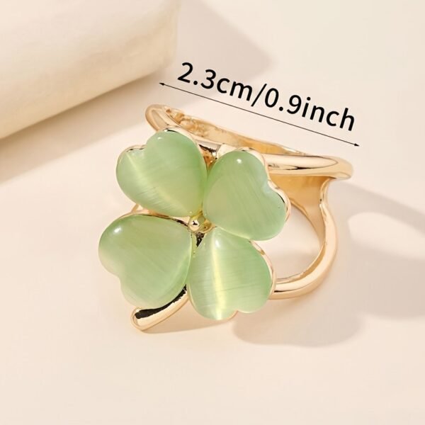 fde19808-a2fa-4c6c-9b40-fb5908629e61.jpg 3-Piece Cat Eye Clover Hijab Buckle Set