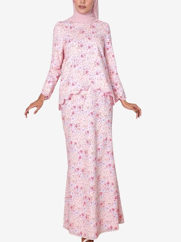 ffdbcc23-240e-4ae3-b0f1-c9282b42d18e.jpg Elegant Printed Muslimah Abaya