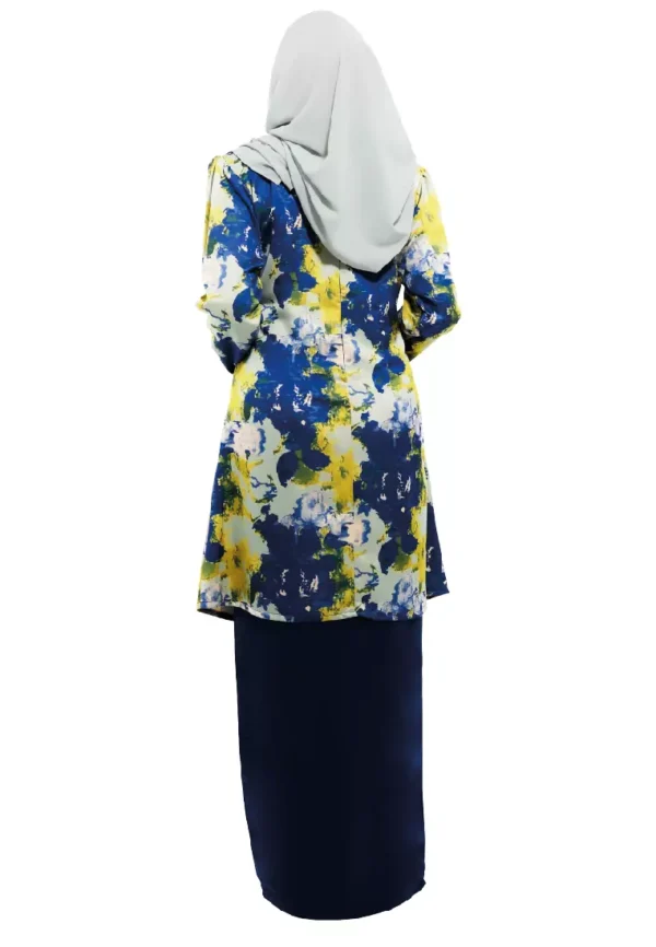 sarima-2669-0882692-4.jpg.webp Black Yarn Kurung Set